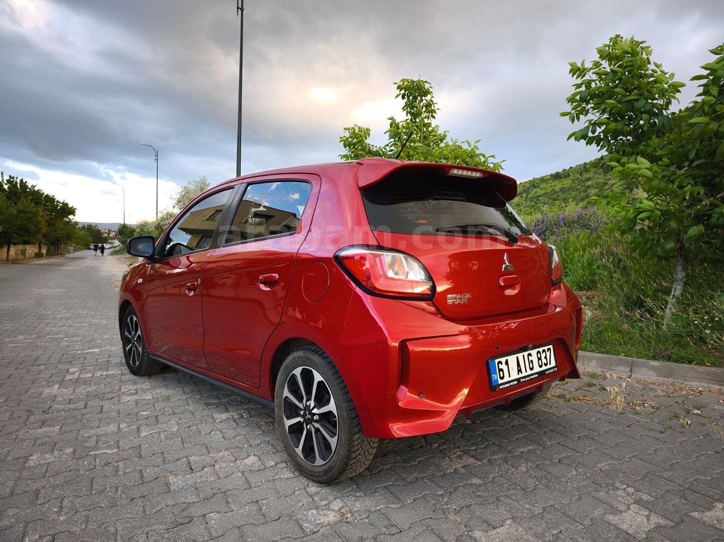 Sahibinden Mitsubishi Space Star 1.2 MIVEC 2022 Model Kayseri 22.461 km Kırmızı 4