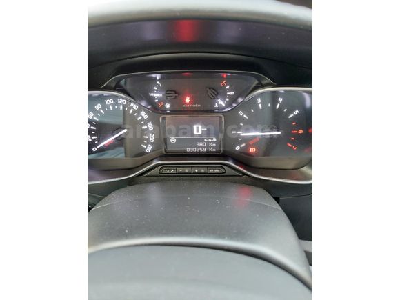 Citroën 2022 Model 30.300 Km 1.2 Benzinli