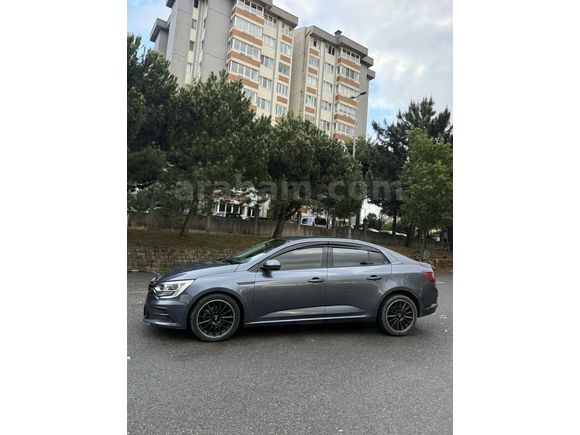 Sahibinden Renault Megane 1.3 TCe Joy 2021 Model 