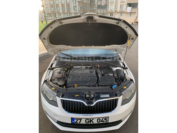 Sahibinden Skoda Octavia 1.6 TDI Optimal 2015 Model