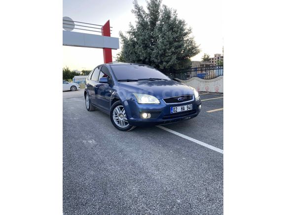 Sahibinden Ford Focus 1.6 Ghia 2005 Model  293.000 km Mavi (metalik)