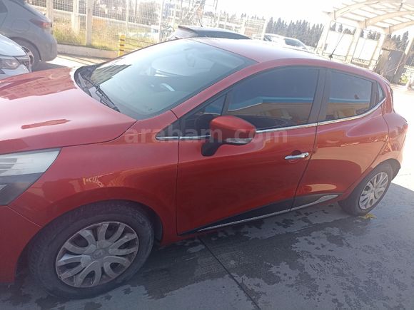 Sahibinden Renault Clio 1.2 Joy 2014 Model  87.000 km Kırmızı