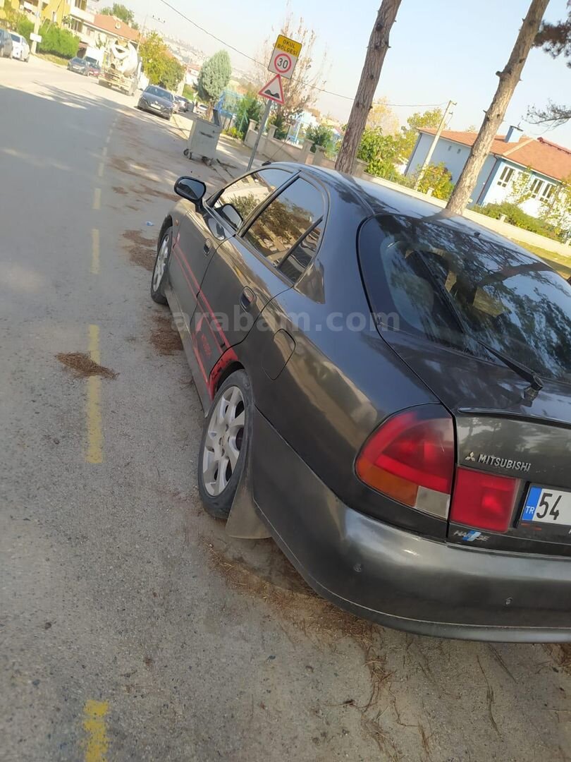 Sahibinden Mitsubishi Carisma 1.6 GL 1999 Model Sakarya 381.500 km Siyah 2