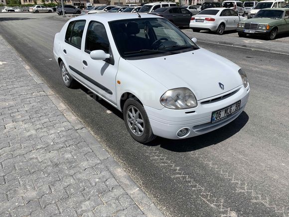 Sahibinden Renault Clio 1.4 2001 Model  171.000 km Beyaz