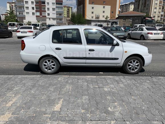 Sahibinden Renault Clio 1.4 2001 Model  171.000 km Beyaz