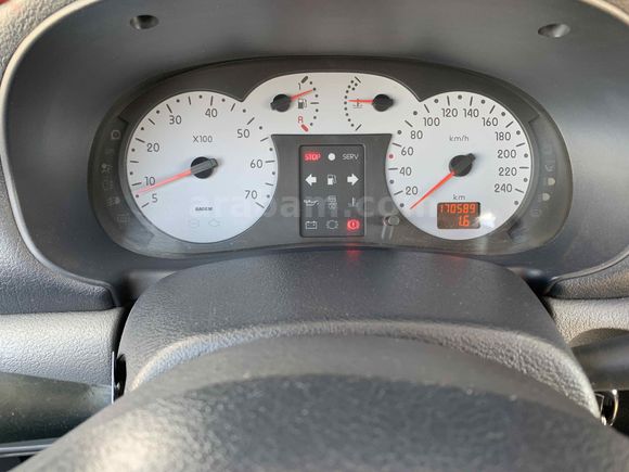 Sahibinden Renault Clio 1.4 2001 Model  171.000 km Beyaz
