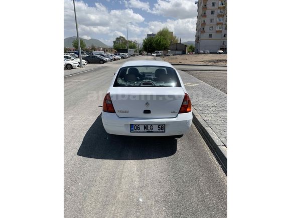 Sahibinden Renault Clio 1.4 2001 Model  171.000 km Beyaz