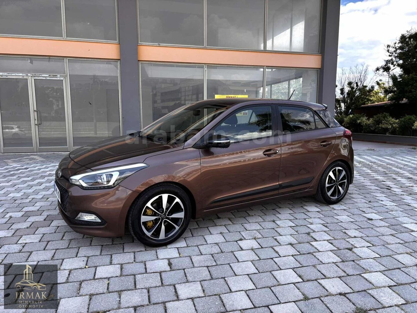 Galeriden Hyundai i20 1.2 MPI Elite 2015 Model Antalya 146.000 km Kahverengi 2