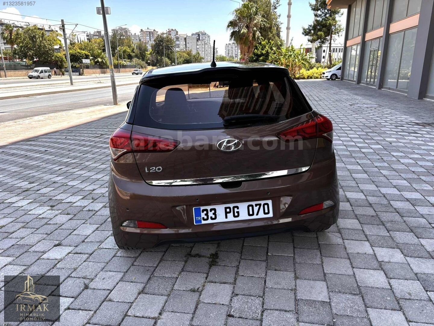 Galeriden Hyundai i20 1.2 MPI Elite 2015 Model Antalya 146.000 km Kahverengi 7