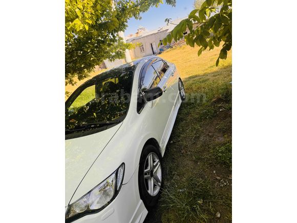 Sahibinden Honda Civic 1.6i VTEC Premium 2011 Model 