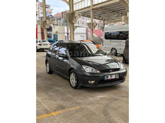 Sahibinden Ford Focus 1.6 Ghia 2004 Model