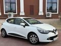 2015 MODEL 60 BİN KM DE CLİO TERTEMİZ BAKIMLI...