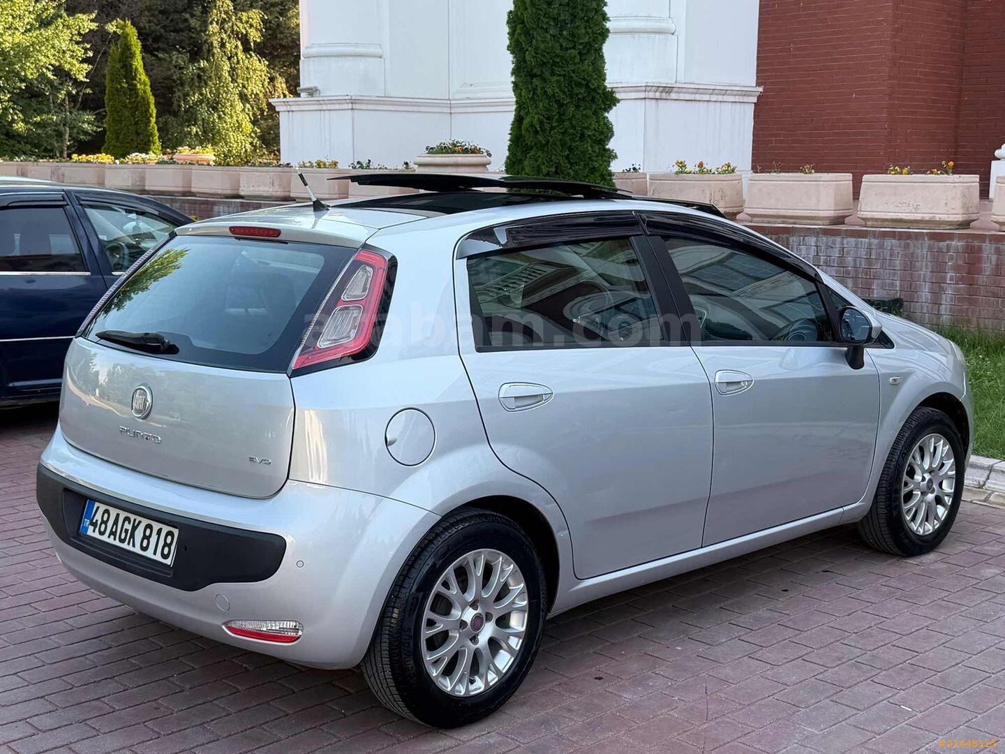 Galeriden Fiat Punto EVO 1.4 Dynamic 2011 Model Eskişehir 120.000 km Gri 4