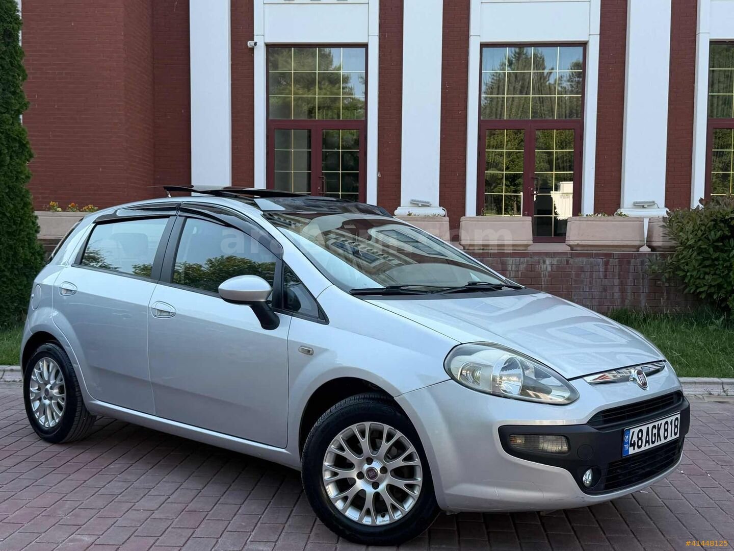 Galeriden Fiat Punto EVO 1.4 Dynamic 2011 Model Eskişehir 120.000 km Gri 1