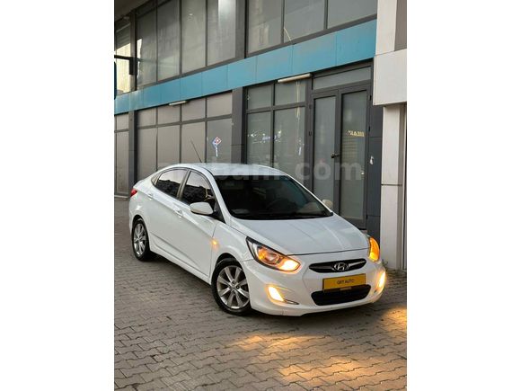 Galeriden Hyundai Accent Blue 1.6 CRDI Mode Plus 2012 Model Bitlis