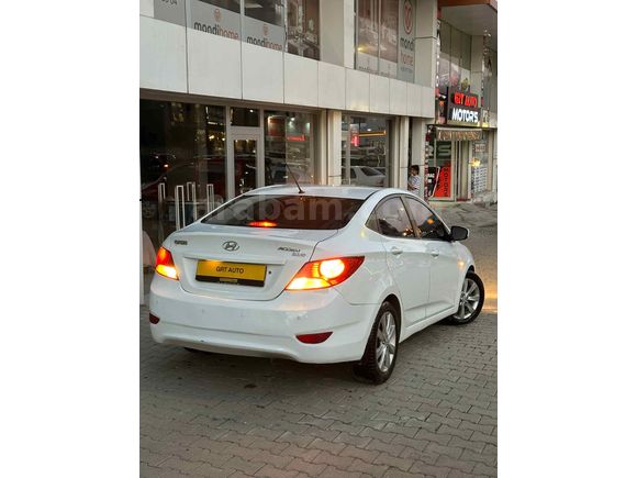 Galeriden Hyundai Accent Blue 1.6 CRDI Mode Plus 2012 Model Bitlis