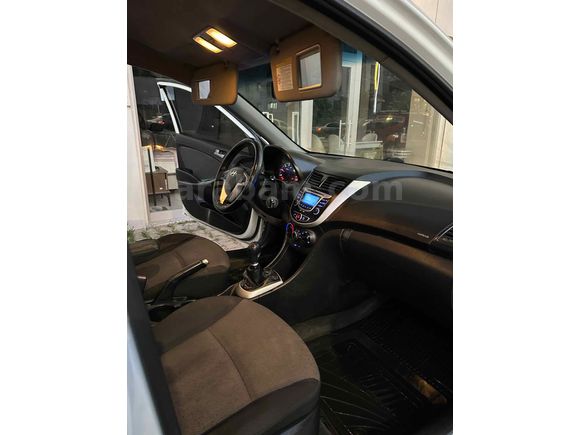 Galeriden Hyundai Accent Blue 1.6 CRDI Mode Plus 2012 Model Bitlis