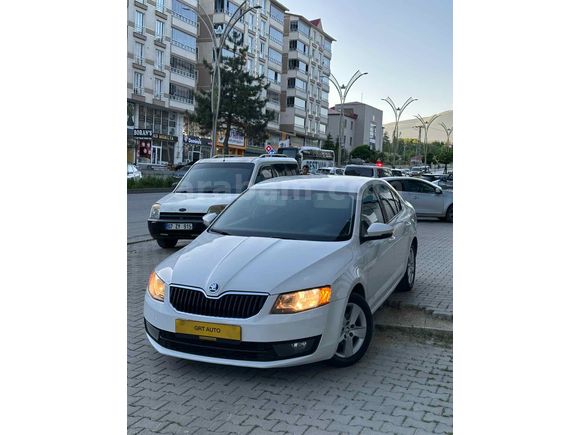 Galeriden Skoda Octavia 1.6 TDI Ambition Optimal 2016 Model Bitlis