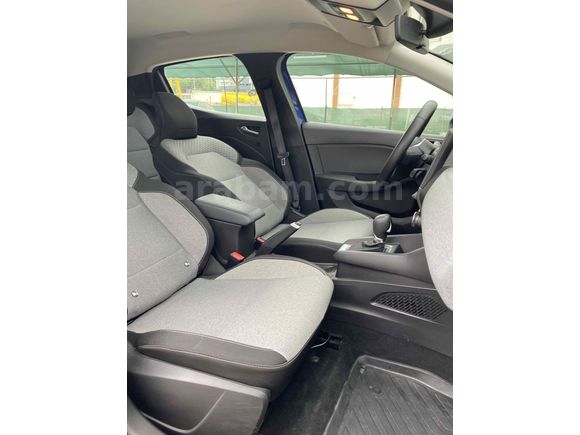 Sahibinden Renault Clio 1.0 TCe Evolution 2023 Model  41.000 km Mavi