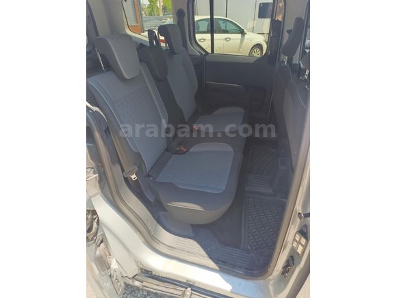 Sahibinden Ford Tourneo Courier 1.5 EcoBlue Titanium 2024 Model