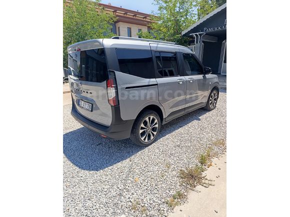 Sahibinden Ford Tourneo Courier 1.5 EcoBlue Titanium 2024 Model
