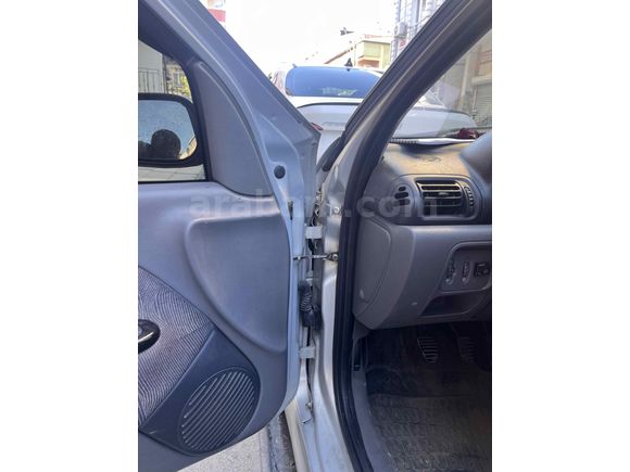 Sahibinden Renault Clio 1.6 RXT 2000 Model 