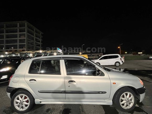 Sahibinden Renault Clio 1.6 RXT 2000 Model 