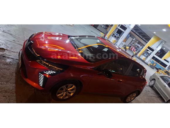 Sahibinden Renault Clio 1.0 TCe Equilibre 2024 Model