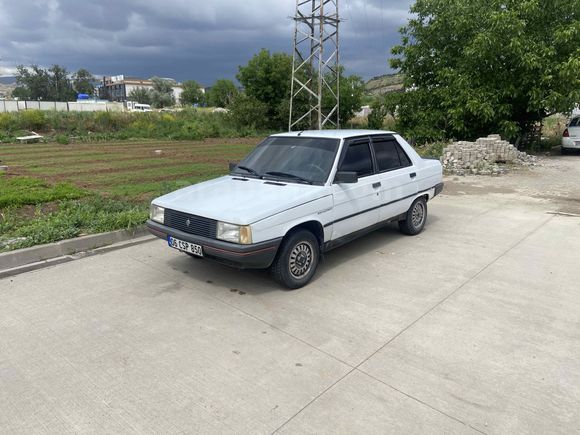 Sahibinden Renault R 9 1.4 Broadway GTE 1992 Model 