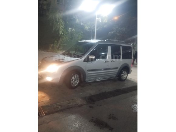 Sahibinden Ford Tourneo Connect 110PS 2012 Model
