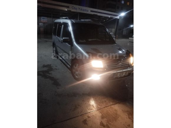 Sahibinden Ford Tourneo Connect 110PS 2012 Model