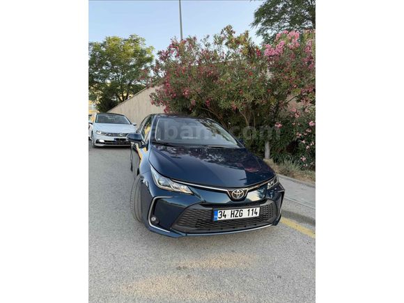 HATASIZ 10 YIL GARANTİLİ  COROLLA 2023 -30 BİN KM  