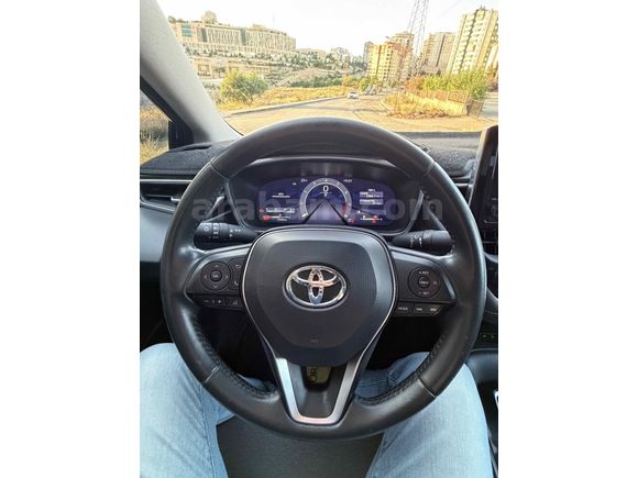 HATASIZ 10 YIL GARANTİLİ  COROLLA 2023 -30 BİN KM  