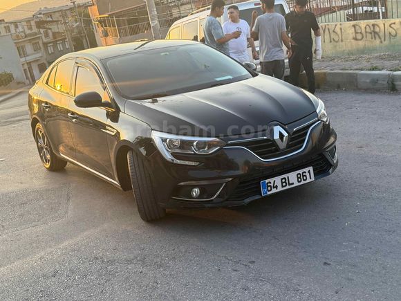 Sahibinden Renault Megane 1.6 Joy 2017 Model  193.000 km Siyah