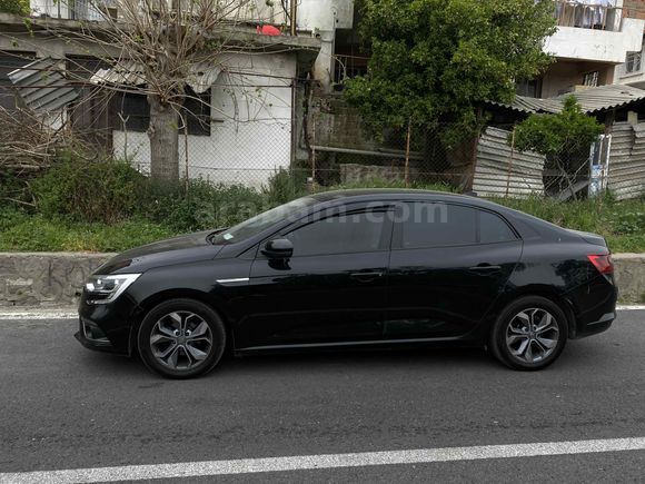 Sahibinden Renault Megane 1.6 Joy 2017 Model  193.000 km Siyah