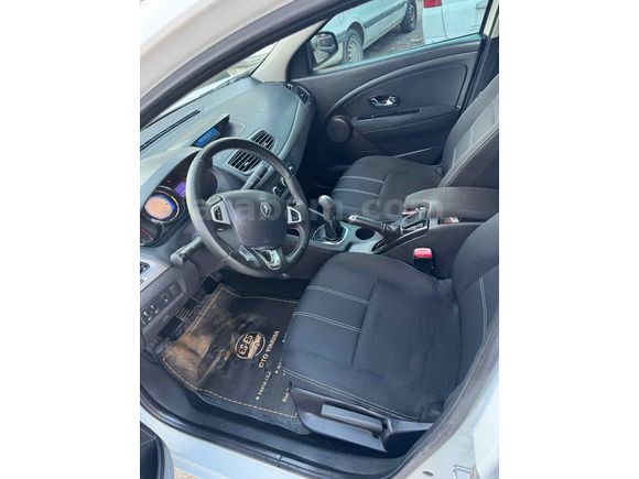 Sahibinden Renault Fluence 1.5 dCi Touch 2014 Model 
