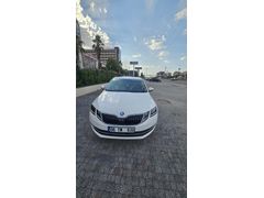 Sahibinden Skoda Octavia 1.6 TDI Style 2019 Model  174000 km Beyaz