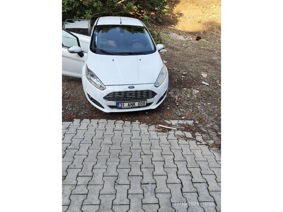 Sahibinden Ford Fiesta 1.5 TDCi Titanium 2013 Model