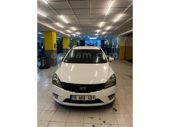 Sahibinden Kia Ceed 1.6 CRDi Motion SW 2012 Model