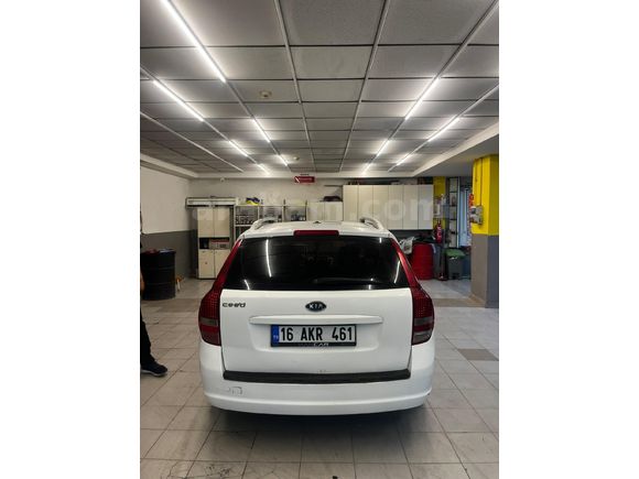 Sahibinden Kia Ceed 1.6 CRDi Motion SW 2012 Model