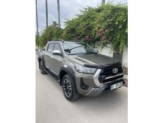 Sahibinden Toyota Hilux 2.4 D-4D 4x2 Adventure 2023 Model 