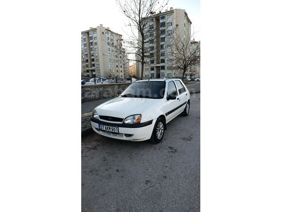 Sahibinden Ford Fiesta 1.25 Flair 2001 Model
