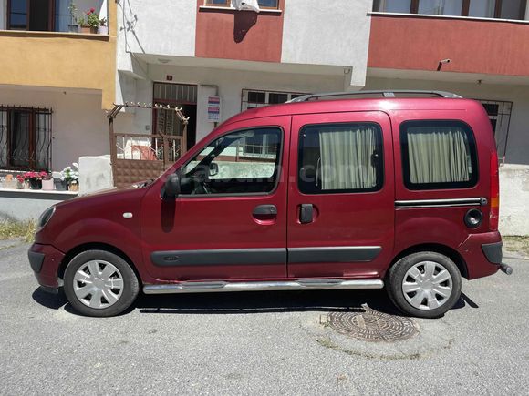 Sahibinden Renault Kangoo Multix 1.5 dCi Expression 2006 Model 
