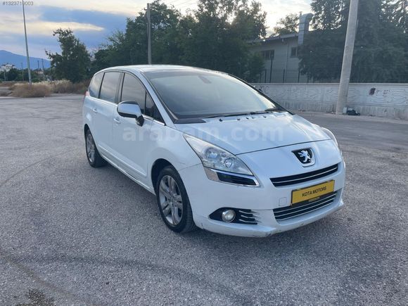 KOTA MOTORS / PEUGEOT 5008 1.6 HDI PREMIUM