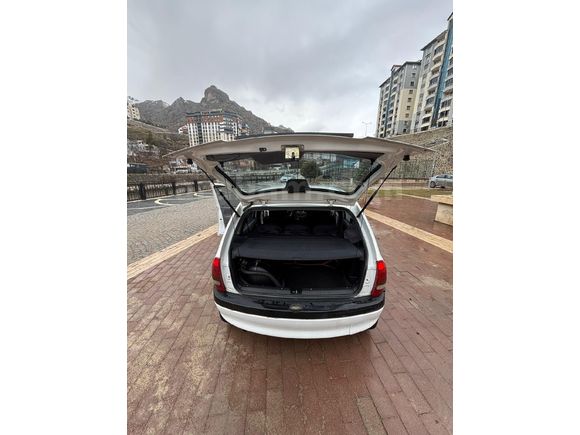Sahibinden Opel Corsa 1.2 Swing 2000 Model
