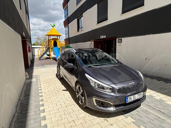 Sahibinden Kia Ceed 1.6 CRDi Concept Plus 2017 Model