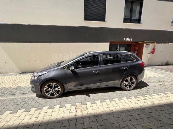 Sahibinden Kia Ceed 1.6 CRDi Concept Plus 2017 Model