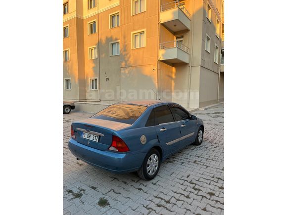 20 YILLIK Sahibinden Ford Focus 1.6 Ambiente 2000 Model