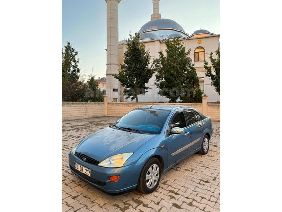 20 YILLIK Sahibinden Ford Focus 1.6 Ambiente 2000 Model
