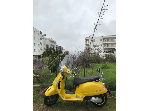 Sahibinden Vespa GTS 300 Super 
